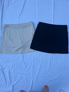 Lady Hagen Black and Cream Stretch Mini Skirt Pair